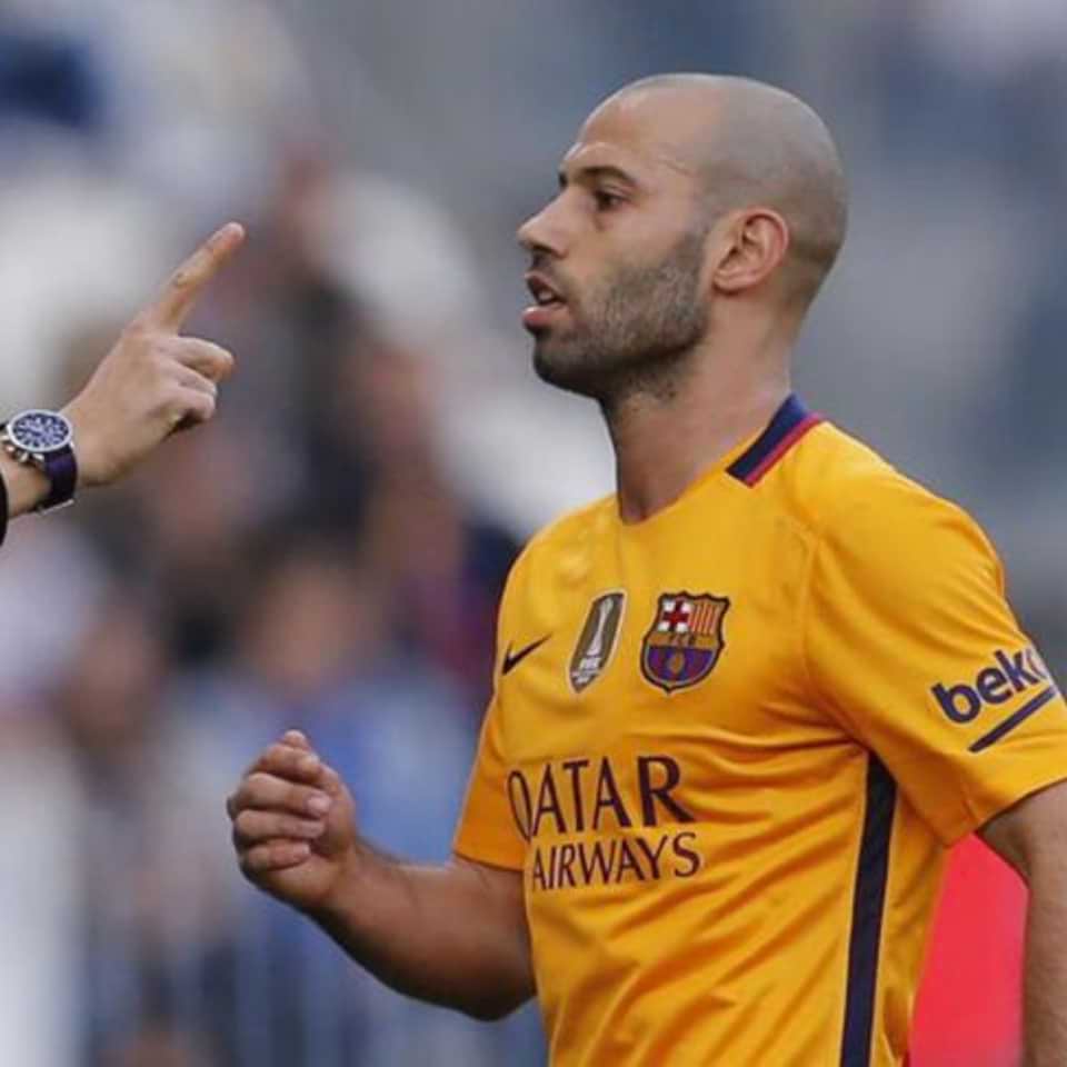Javier Mascherano – Barcelona – Match Issue – 2016 Regular season - Image 11