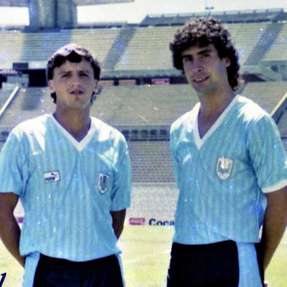 Gustavo A. Poyet – Uruguay National Team – Match Worn – Sudamericano Juventudes de América Sub 20 – 1987 - Imagen 11