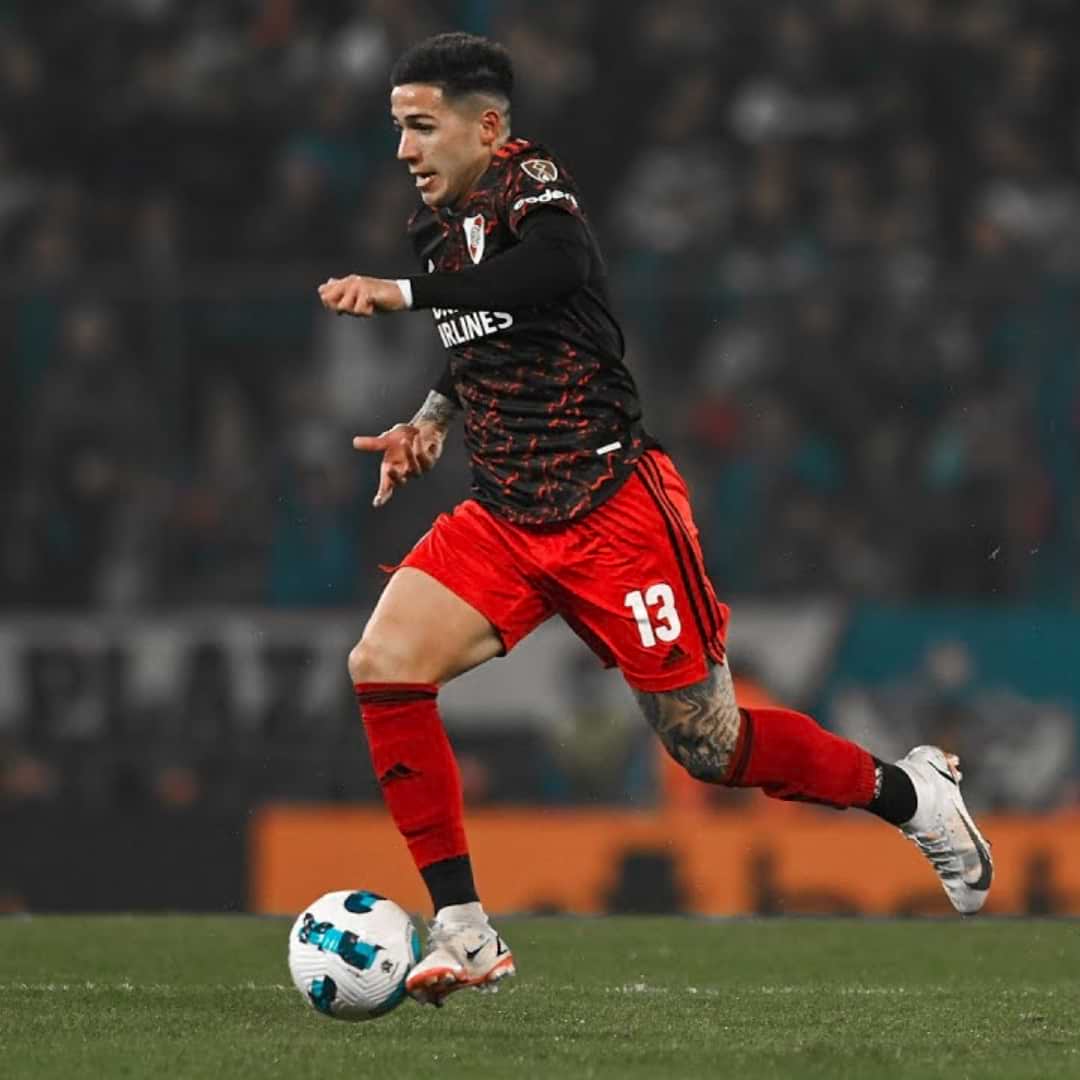 River Plate – Adidas – Enzo Fernandez – Copa Libertadores 2022 - Imagen 6