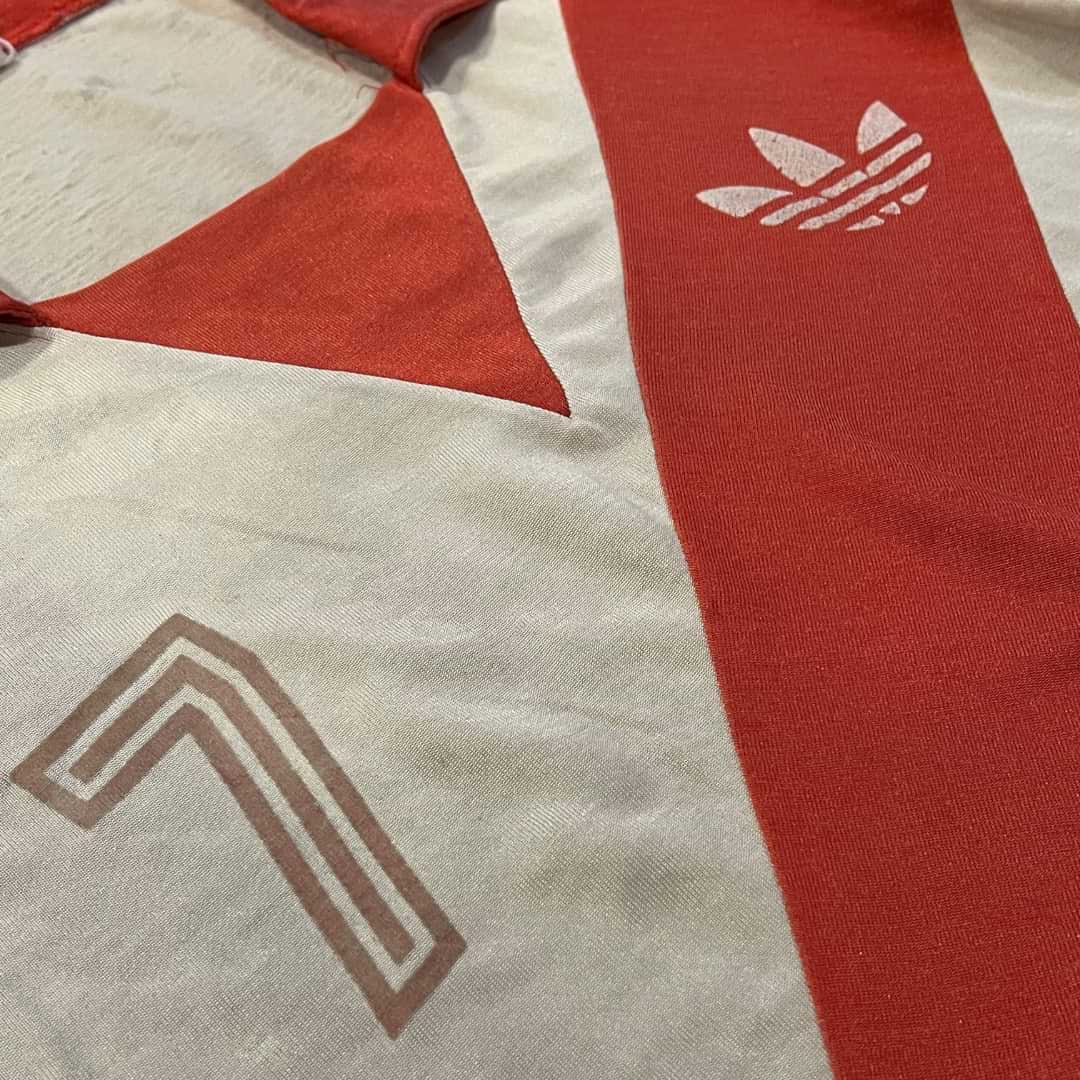 River Plate – Camiseta Roque Alfaro – Gira 1984 - Image 16