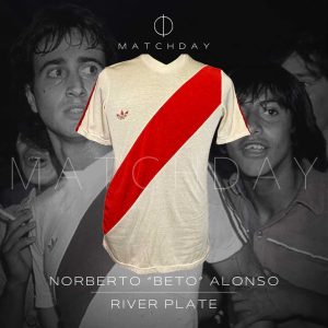 Norberto "Beto" Alonso match worn jersey - River Plate - Campeonato nacional 1984