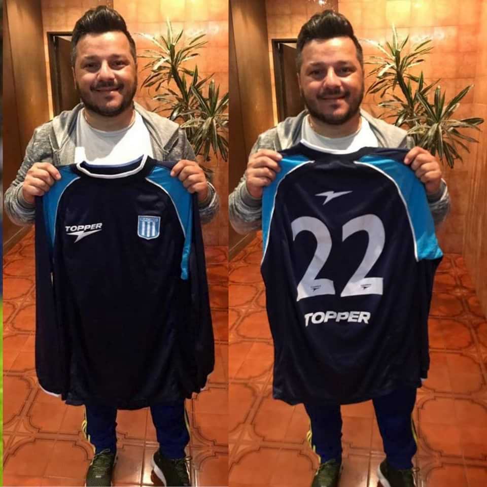 Maximiliano “Chanchi” Estevez match worn jersey – Racing Club – Torneo Apertura 2002 - Image 17