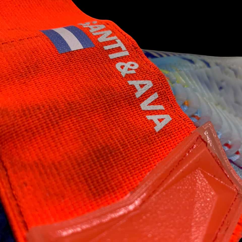 Emiliano Martinez – Left glove – FIFA World Cup Qatar 2022 - Imagen 9