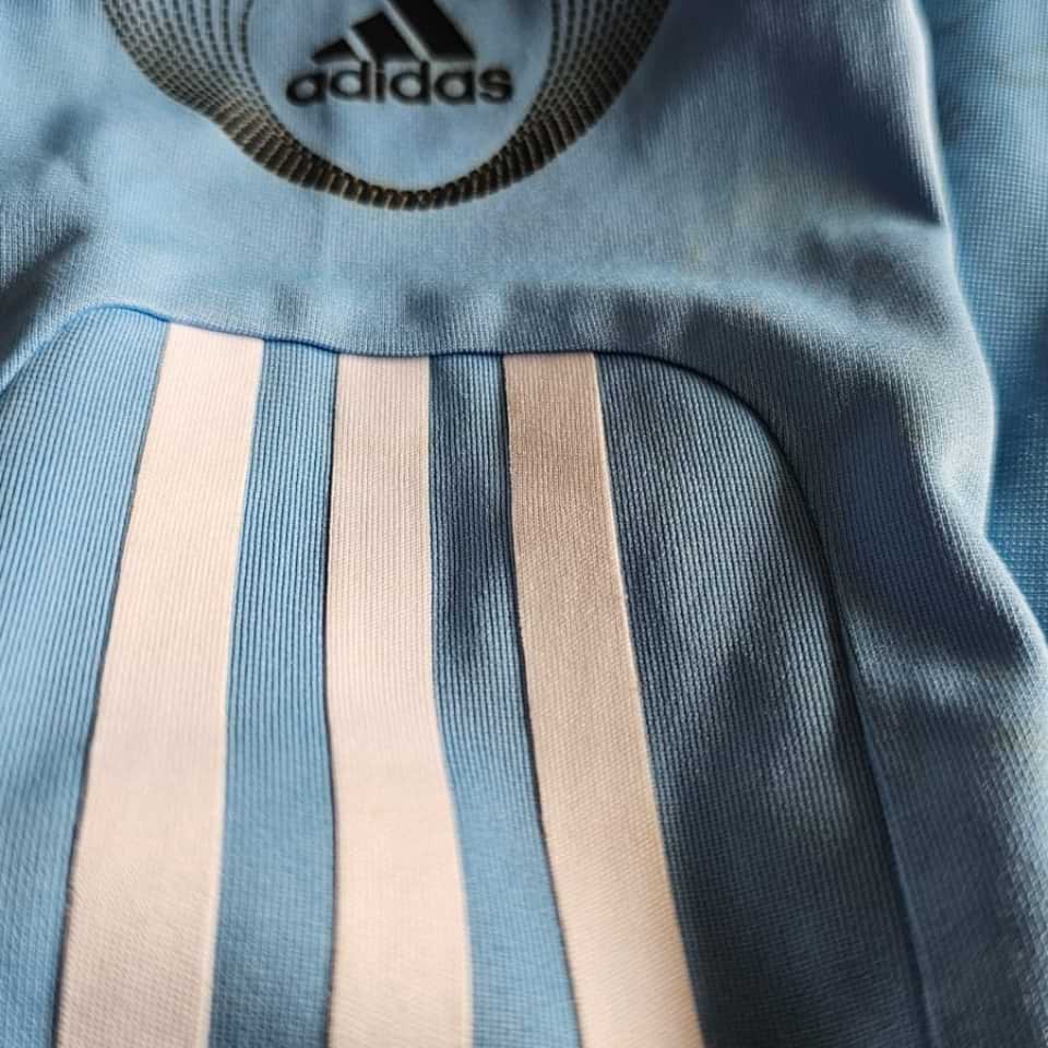 Nicolas Burdisso – Match worn – Signed by Messi – Amistoso internacional - Image 16