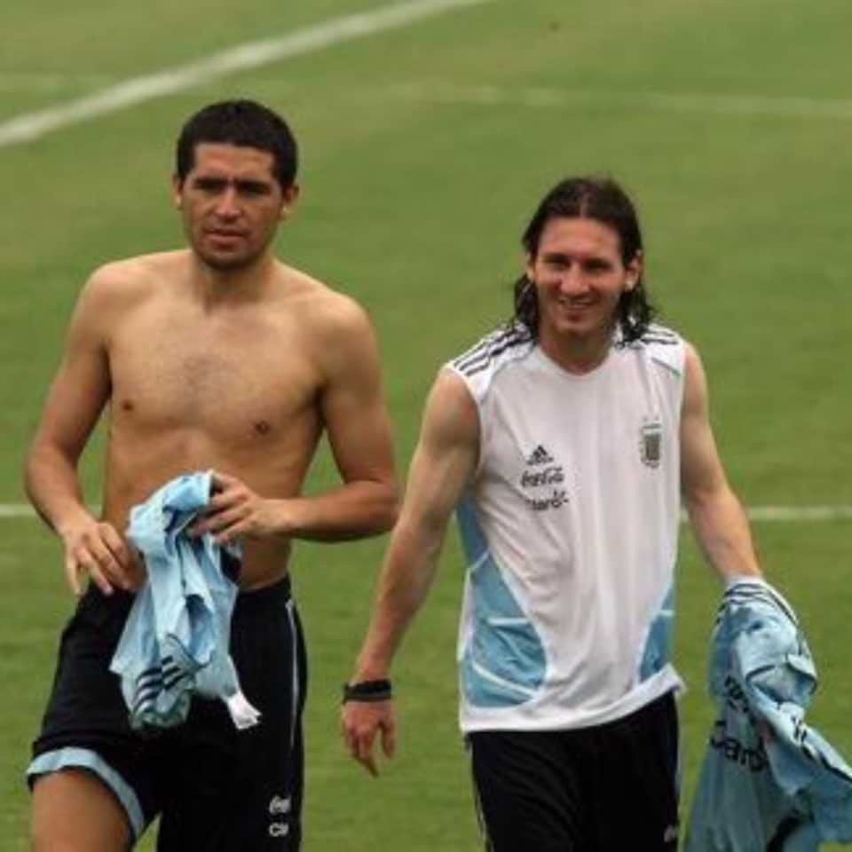 Musculosa entrenamiento Argentina Juegos Olímpicos Pekin 2008 firmada por Lionel Messi y otros - Imagen 6