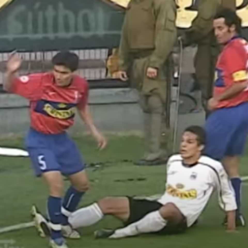 Eros Perez – Match worn – Universidad Catolica – Torneo Clausura 2005 - Imagen 17