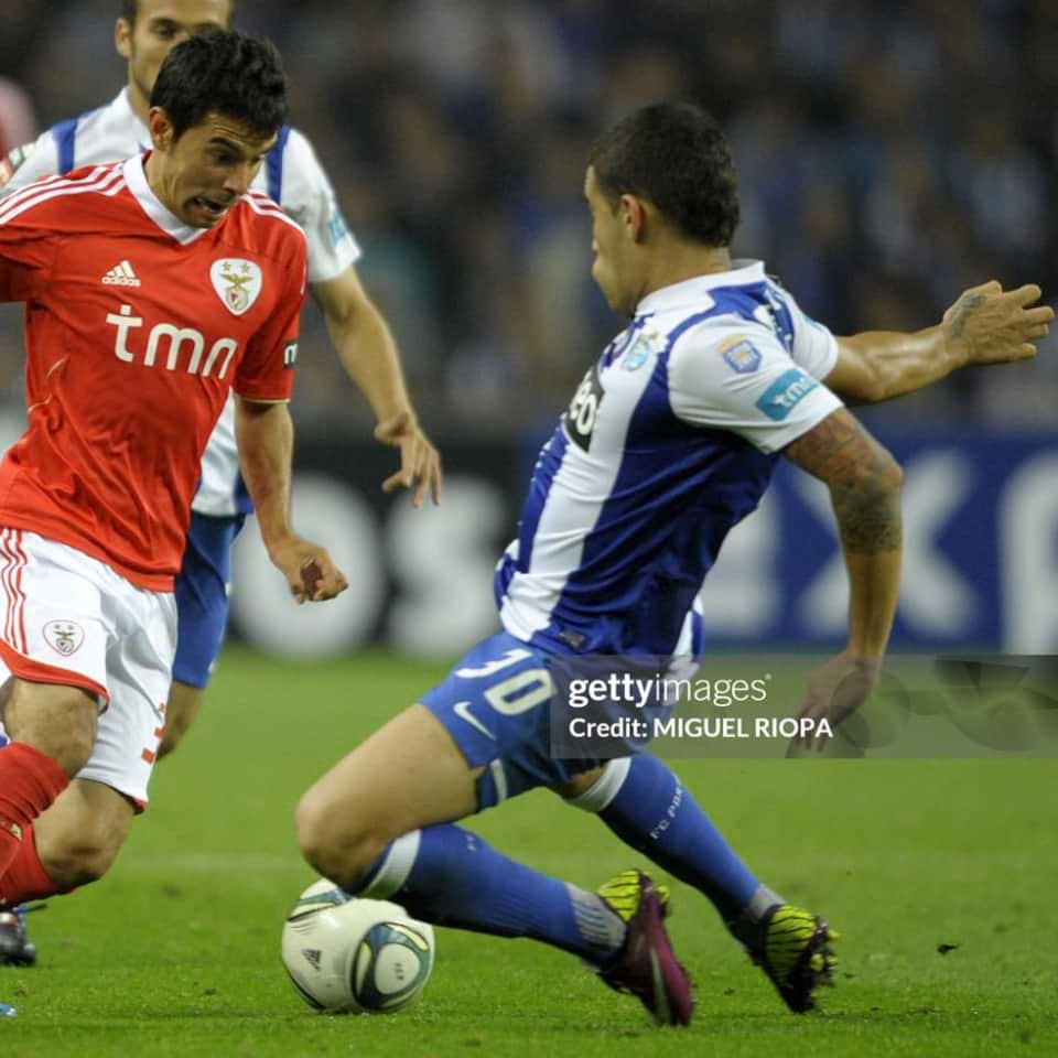 Nicolas Otamendi – Match worn – Porto FC vs Benfica SL – Primeira Liga 2011 - Imagen 21