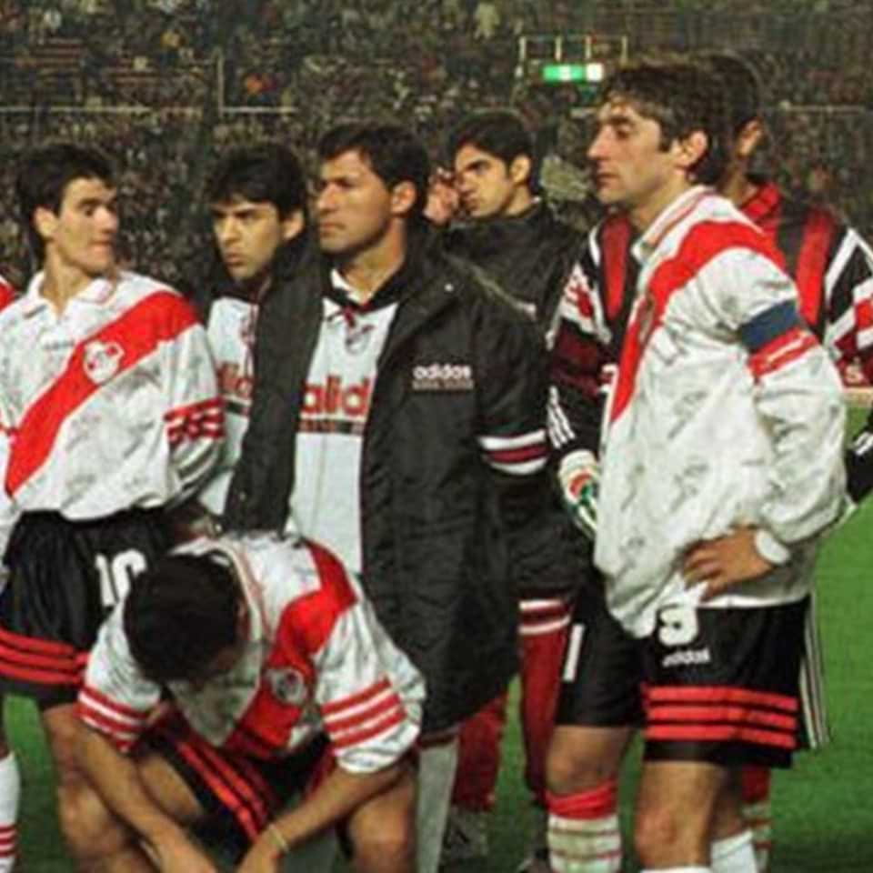 Guillermo Rivarola – Match worn in bench – River Plate vs Juventus – Copa Intercontinental 1996 - Imagen 9