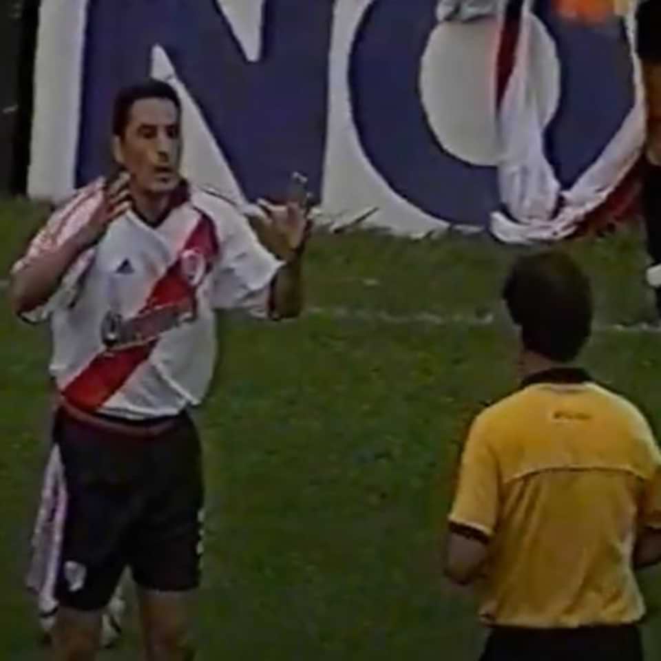 Hernan Diaz – Match worn – Torneo Apertura 2000 - Imagen 9