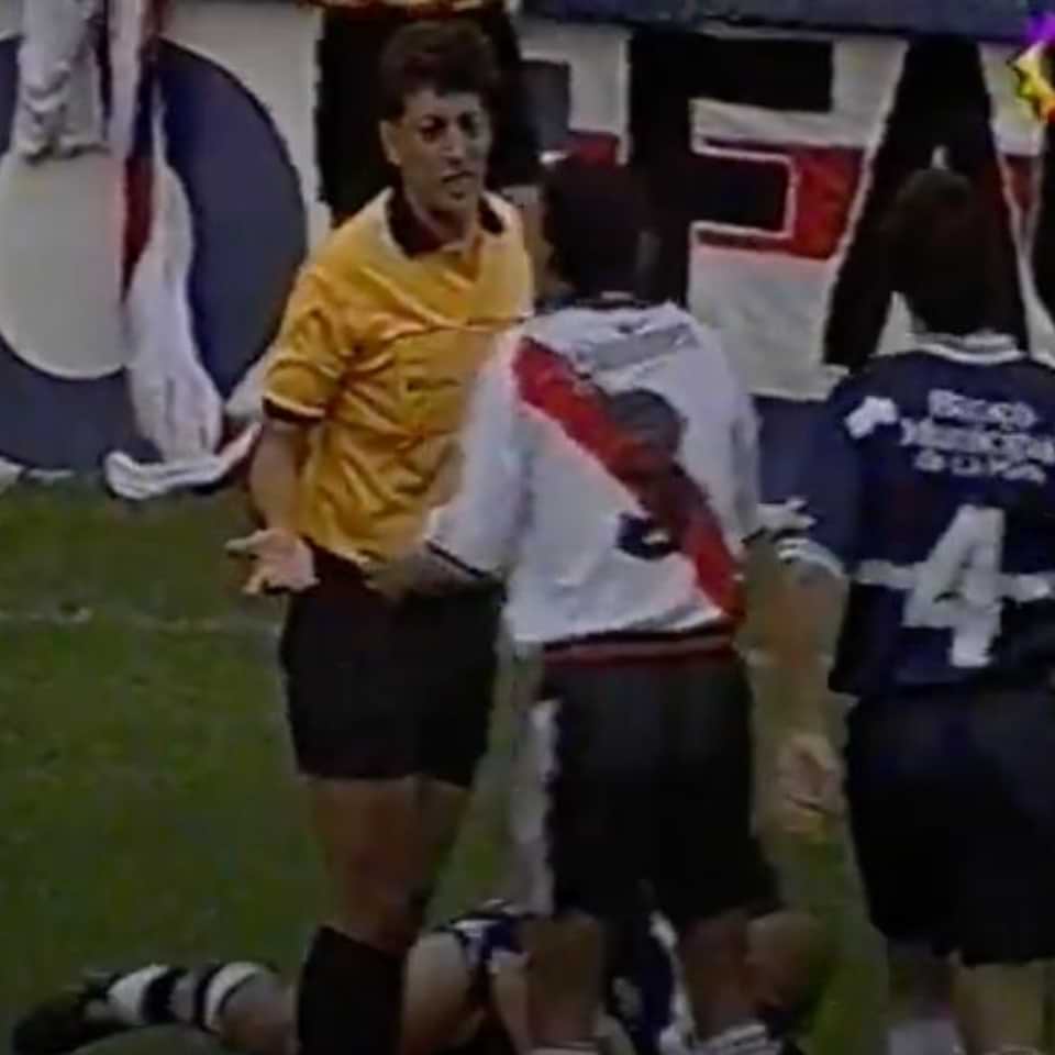 Hernan Diaz – Match worn – Torneo Apertura 2000 - Imagen 10