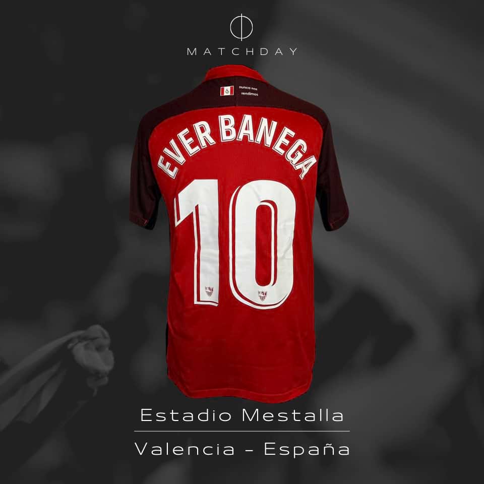 Ever Banega – Match worn – Valencia CF vs Sevilla FC – LaLiga 2018 - Imagen 5