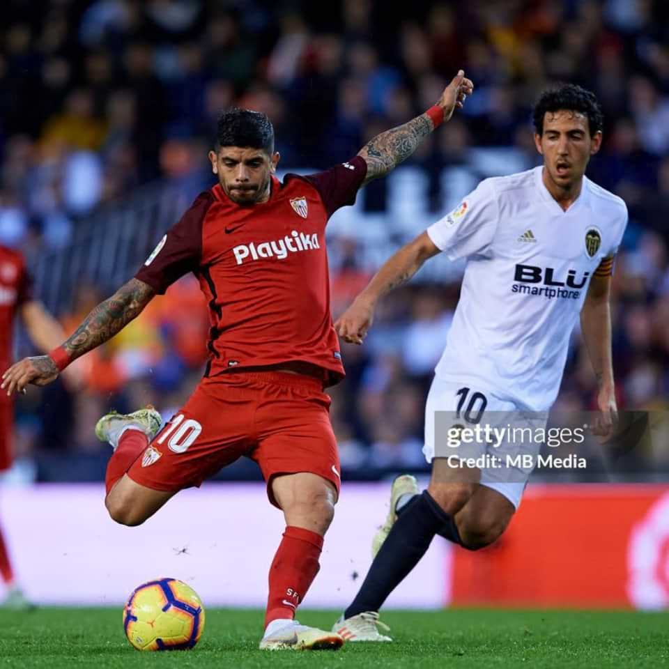Ever Banega – Match worn – Valencia CF vs Sevilla FC – LaLiga 2018 - Imagen 20