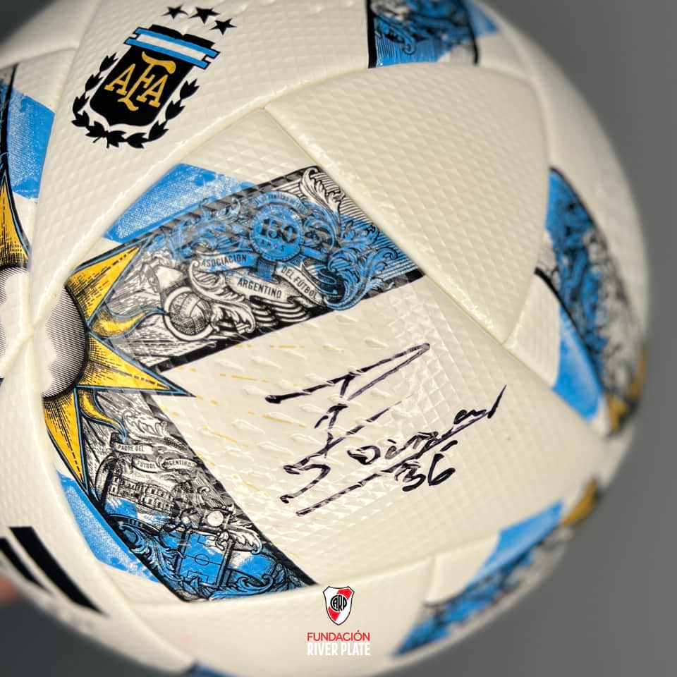 Pablo Solari – Match Worn & Signed game goal ball – River vs Boca – Copa de la Liga 2024 - Imagen 7