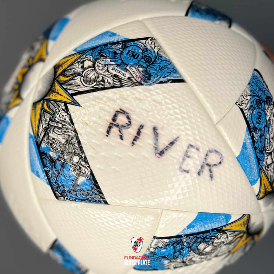 Pablo Solari – Match Worn & Signed game goal ball – River vs Boca – Copa de la Liga 2024 - Imagen 8