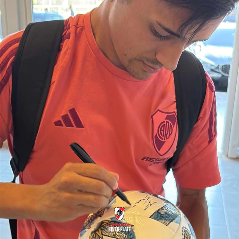 Pablo Solari – Match Worn & Signed game goal ball – River vs Boca – Copa de la Liga 2024 - Imagen 11