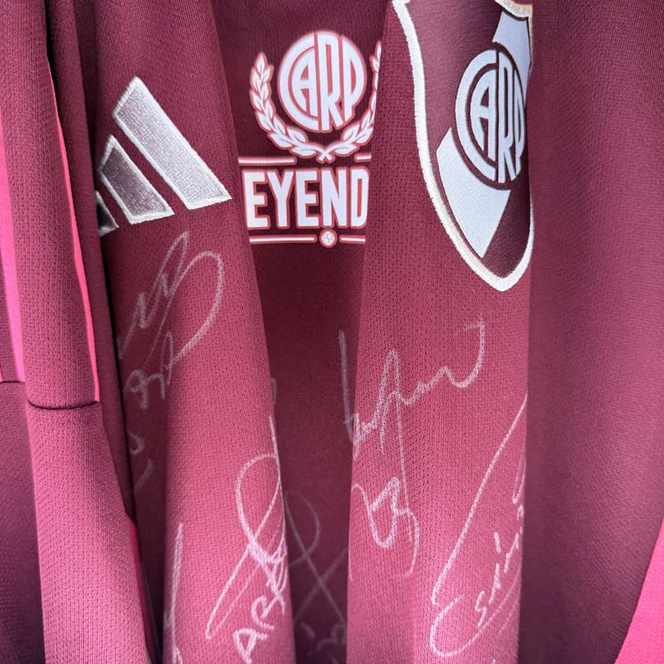 Alejandro Dominguez – River Plate Senior – Leyendas vs Colo Colo – Signed – Video proof – Match Worn - Imagen 6