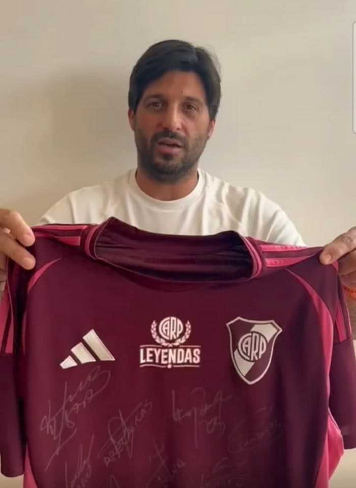 Alejandro Dominguez – River Plate Senior – Leyendas vs Colo Colo – Signed – Video proof – Match Worn - Imagen 30