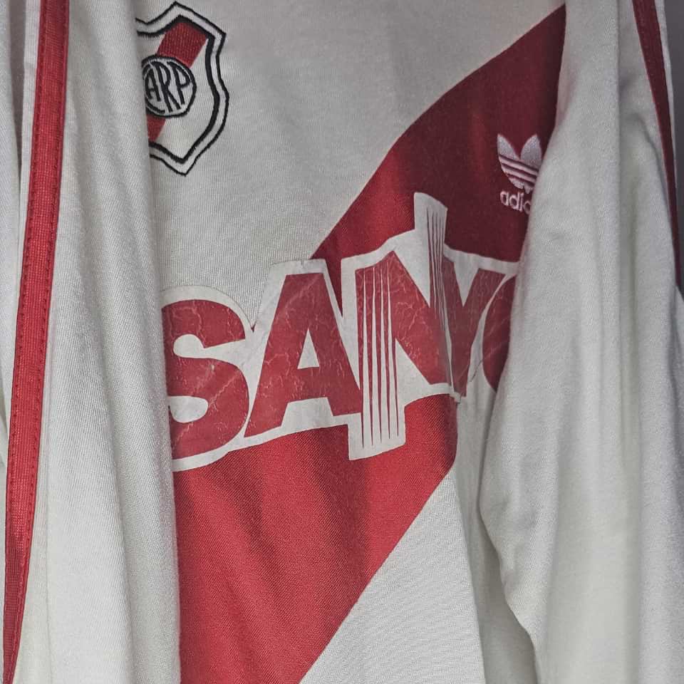 Enzo Francescoli – River Plate – Match worn shirt – Torneo Apertura 1995 - Imagen 6