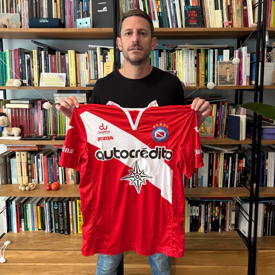 Braian Romero – Argentinos Juniors – Campeonato Primera División 2017 – Match worn in bench - Imagen 6