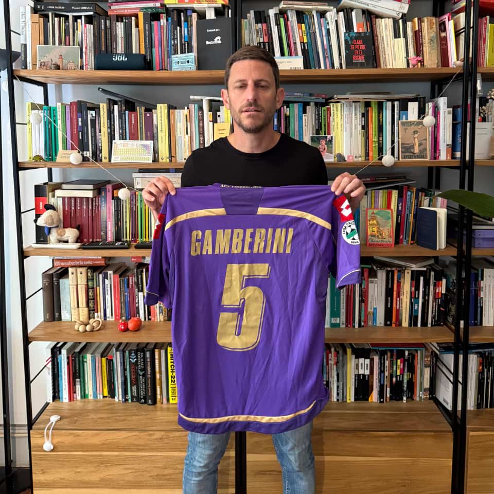 Alessandro Gamberini – ACF Fiorentina FIFA GAME 2010 – MATCH WORN - Imagen 6