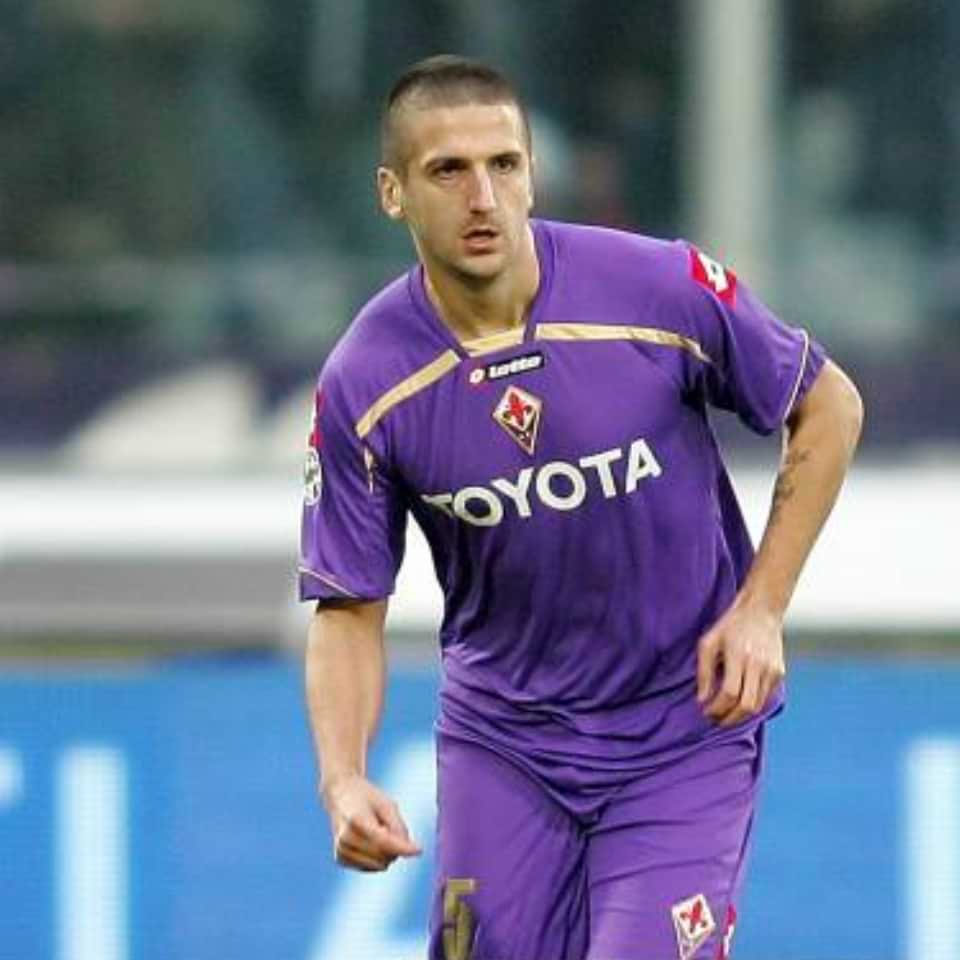 Alessandro Gamberini – ACF Fiorentina FIFA GAME 2010 – MATCH WORN - Imagen 14