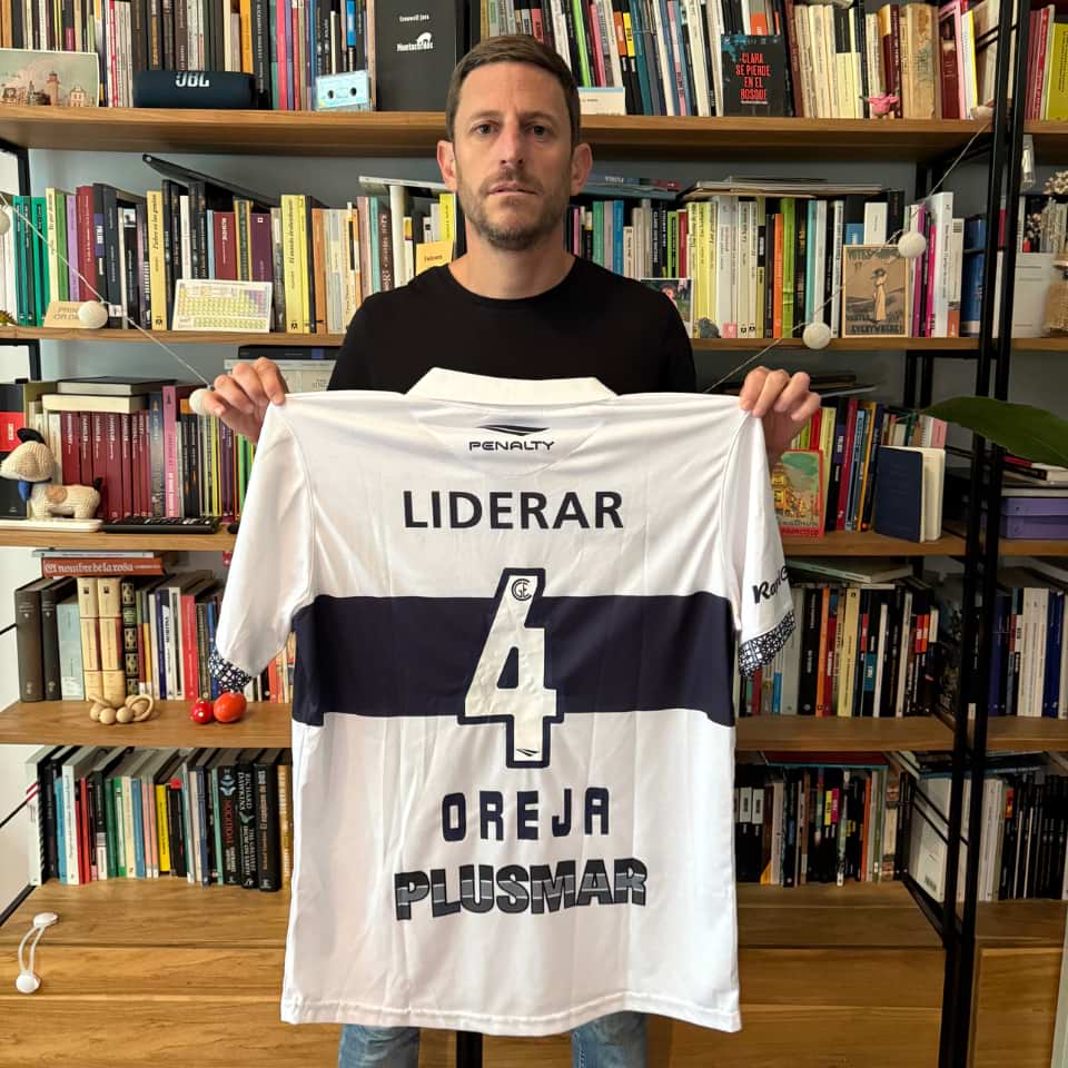 Facundo Oreja – Gimnasia Esgrima La Plata – Temporada 2018 – Utilería - Imagen 6