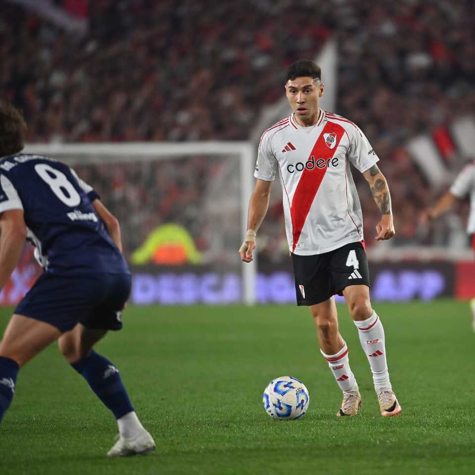 Gonzalo Montiel – River Plate – Torneo Apertura 2025 – MATCH WORN UNWASHED & SIGNED - Imagen 5