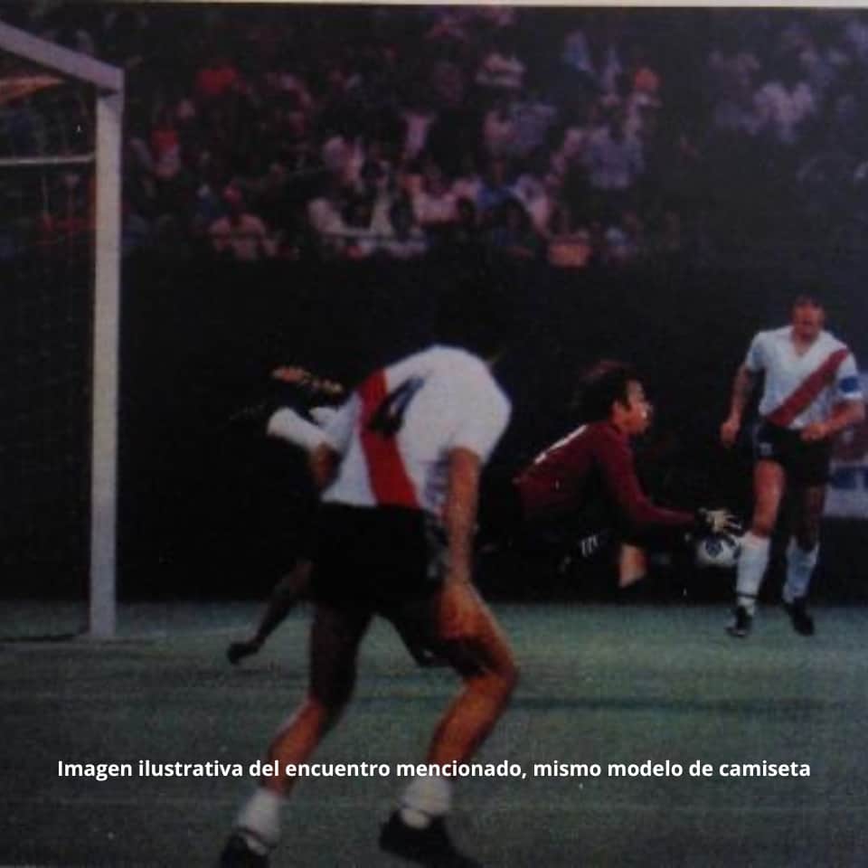 Ramón Díaz – River Plate – Friendly match 1980 – MATCH WORN JERSEY - Imagen 11