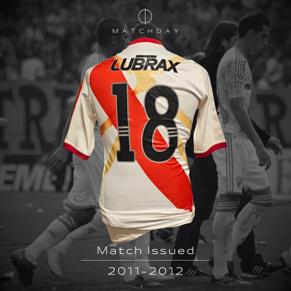 Rogelio Funes Mori – River Plate – Temporada 2011/12 – Match issued jersey - Imagen 3