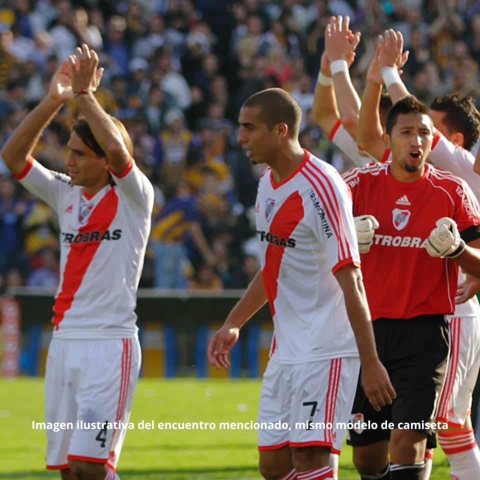 Rogelio Funes Mori – River Plate – Temporada 2011/12 – Match issued jersey - Imagen 10