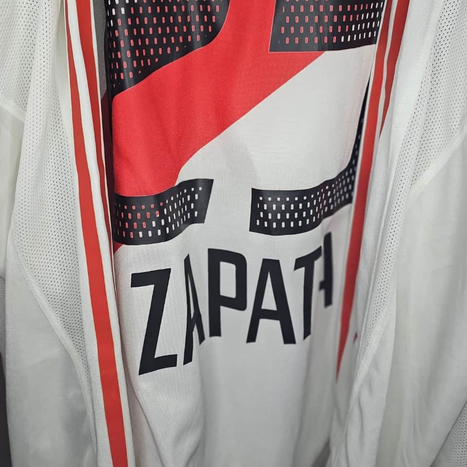 Victor Zapata – River Plate – Copa Libertadores 2005 – MATCH WORN JERSEY - Imagen 7