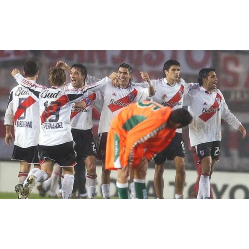 Victor Zapata – River Plate – Copa Libertadores 2005 – MATCH WORN JERSEY - Imagen 8