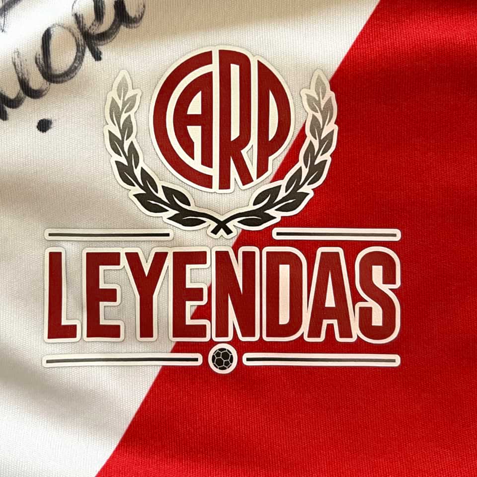 Alejandro “Chori” Dominguez – Leyendas River Plate – Match worn signed unwashed - Image 9