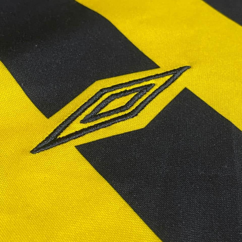 Carlos Bueno – Peñarol – Torneo de verano 2004 – MATCH WORN JERSEY - Imagen 17