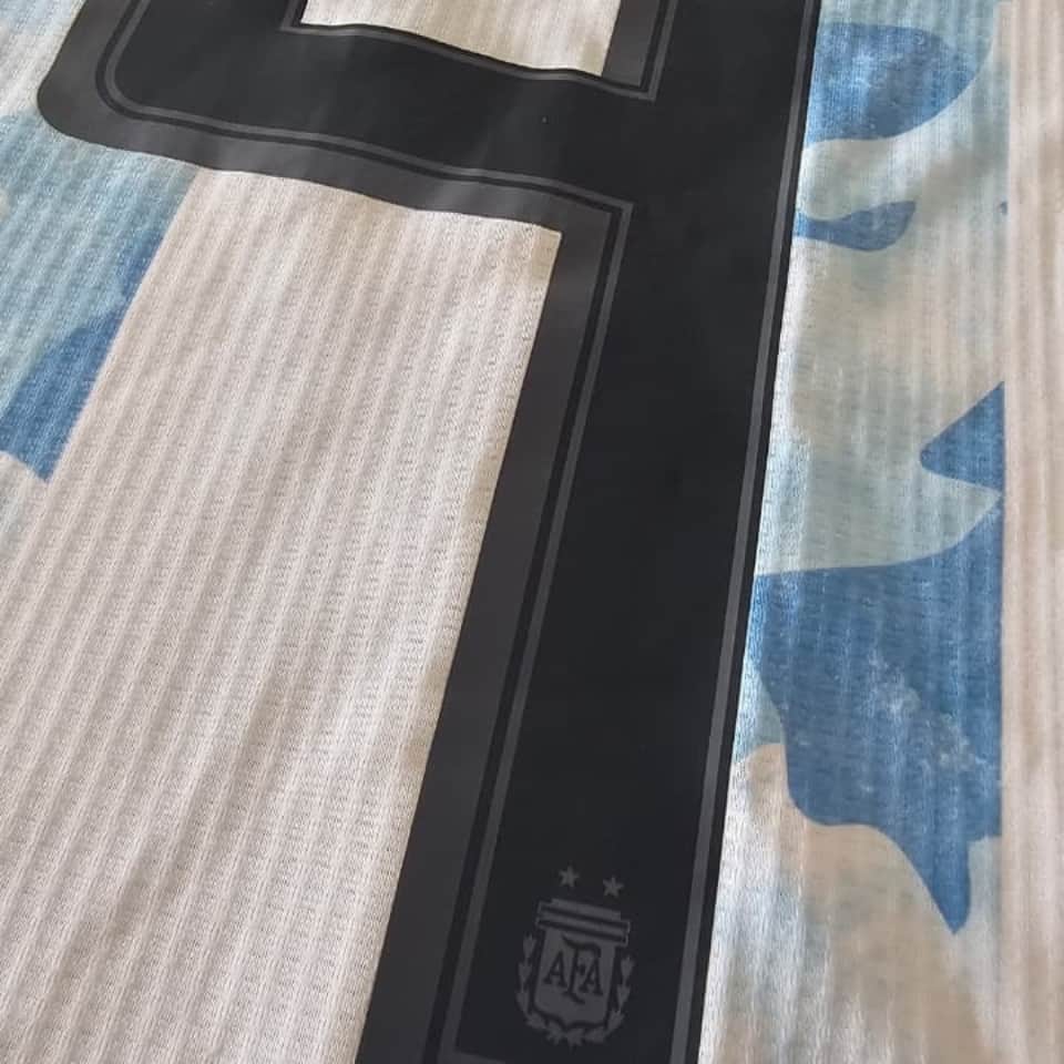 Nahuel Molina – Argentina – Finalissima 2022 – Match Issued jersey + Training bib (Pechera) - Imagen 23