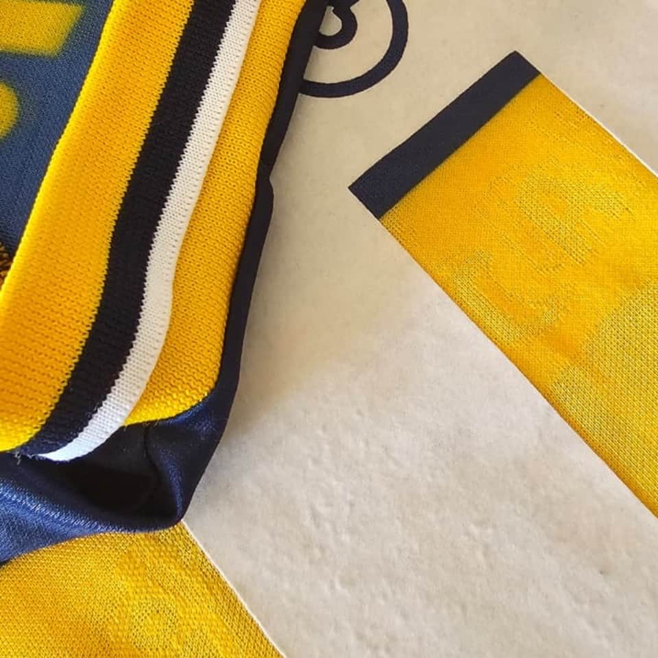 Diego Armando Maradona – Boca Juniors – Gira Asia Tour 1996 – MATCH WORN JERSEY - Imagen 16