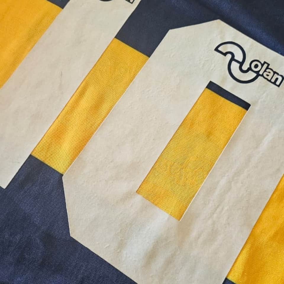 Diego Armando Maradona – Boca Juniors – Gira Asia Tour 1996 – MATCH WORN JERSEY - Imagen 17