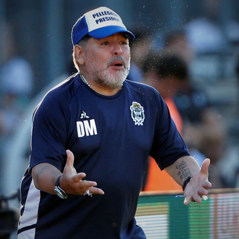 Diego Armando Maradona – Último Carnet DT – Last Manager Credential – Gimnasia y Esgrima LP - Imagen 4
