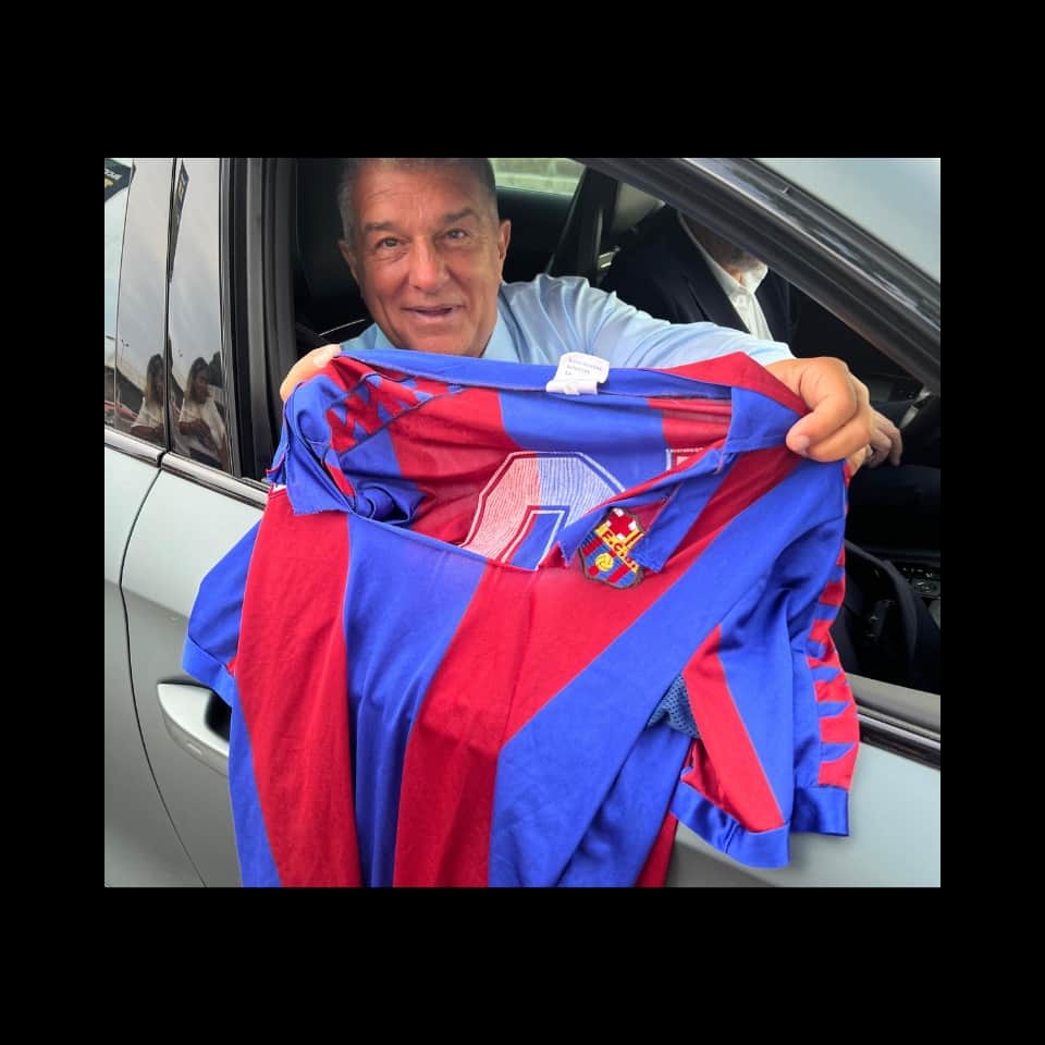 Diego Armando Maradona – FC Barcelona – Copa del Rey 1983/84 – MATCH WORN JERSEY – PHOTOMATCH - Imagen 16