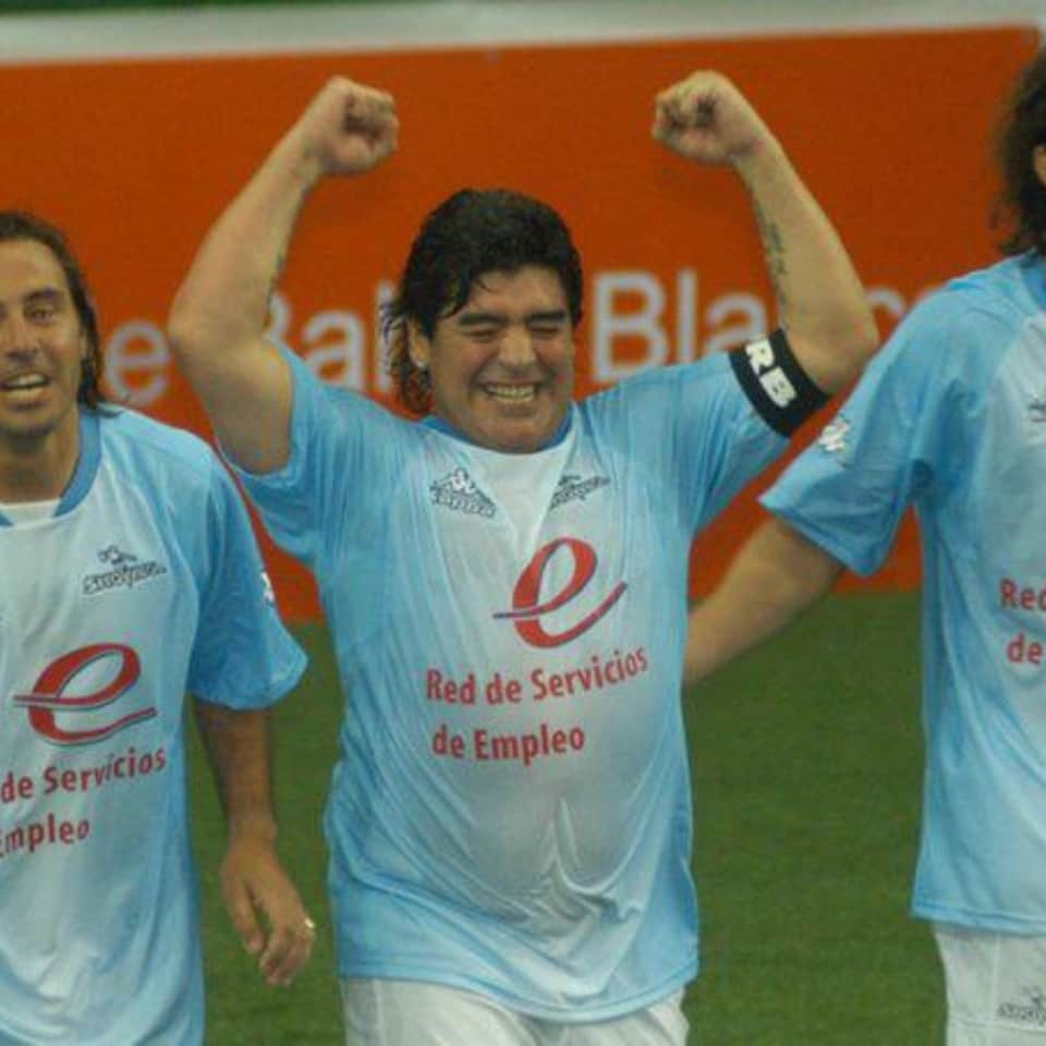 Diego Armando Maradona – MATCH WORN JERSEY – Showbol 2007 - Imagen 8
