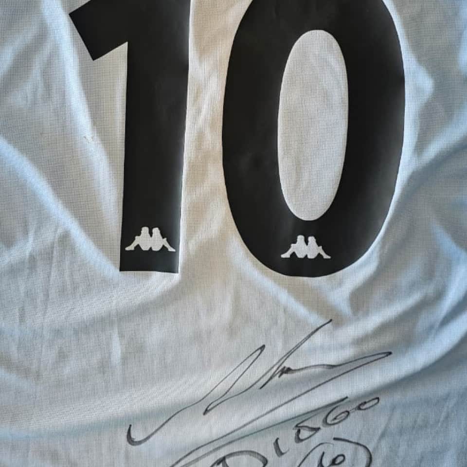 Diego Armando Maradona – MATCH WORN UNWASHED & SIGNED JERSEY – Showbol - Imagen 15