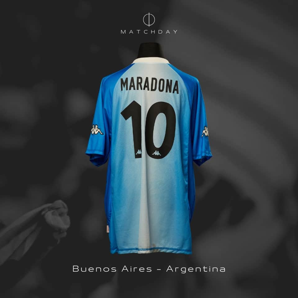 Diego Armando Maradona – MATCH WORN JERSEY – Showbol - Imagen 5