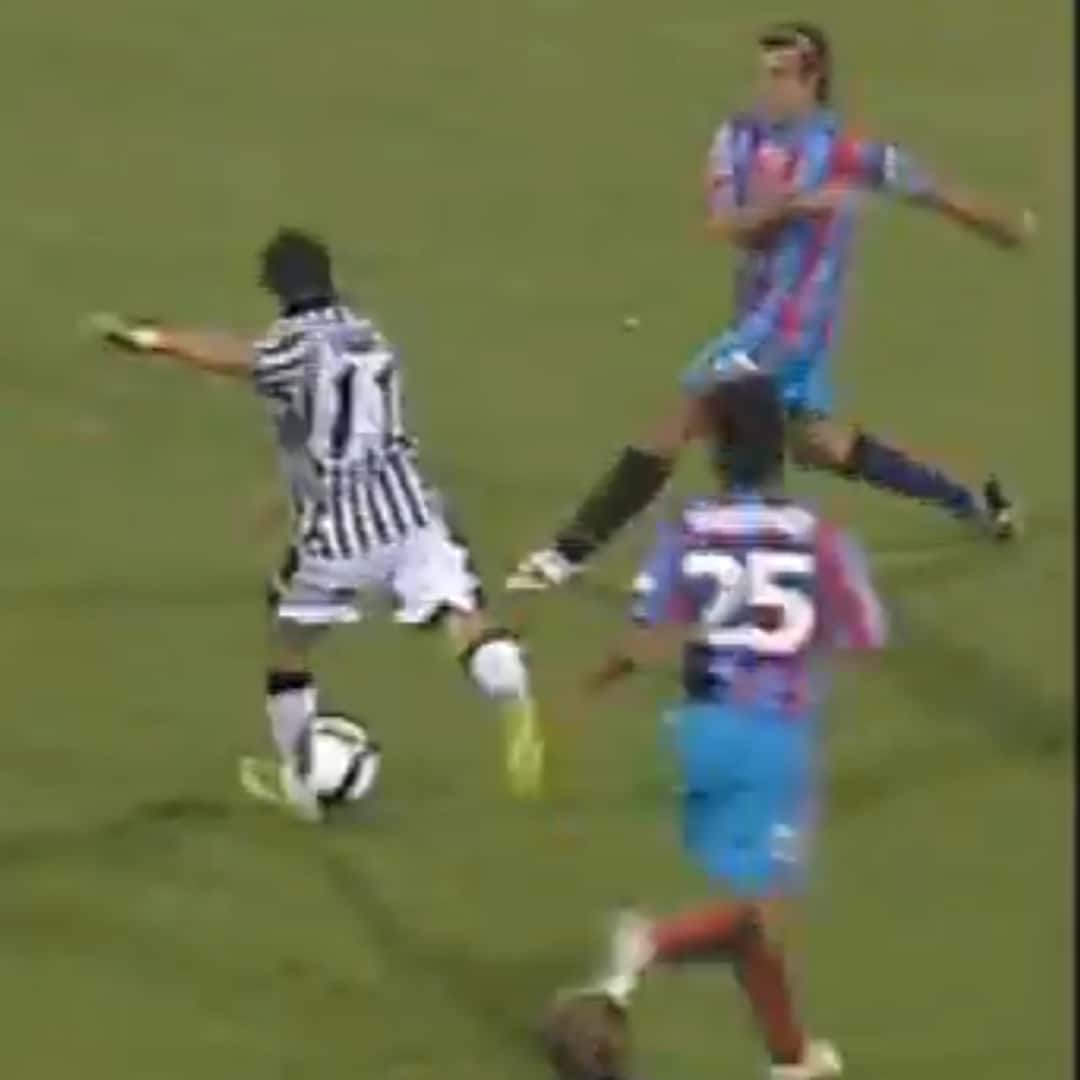 Alexis Sánchez – Udinese Calcio – Serie A 2008/09 – MATCH WORN JERSEY – CUT SLEEEVES – P. ALVAREZ COLLECTION - Imagen 26