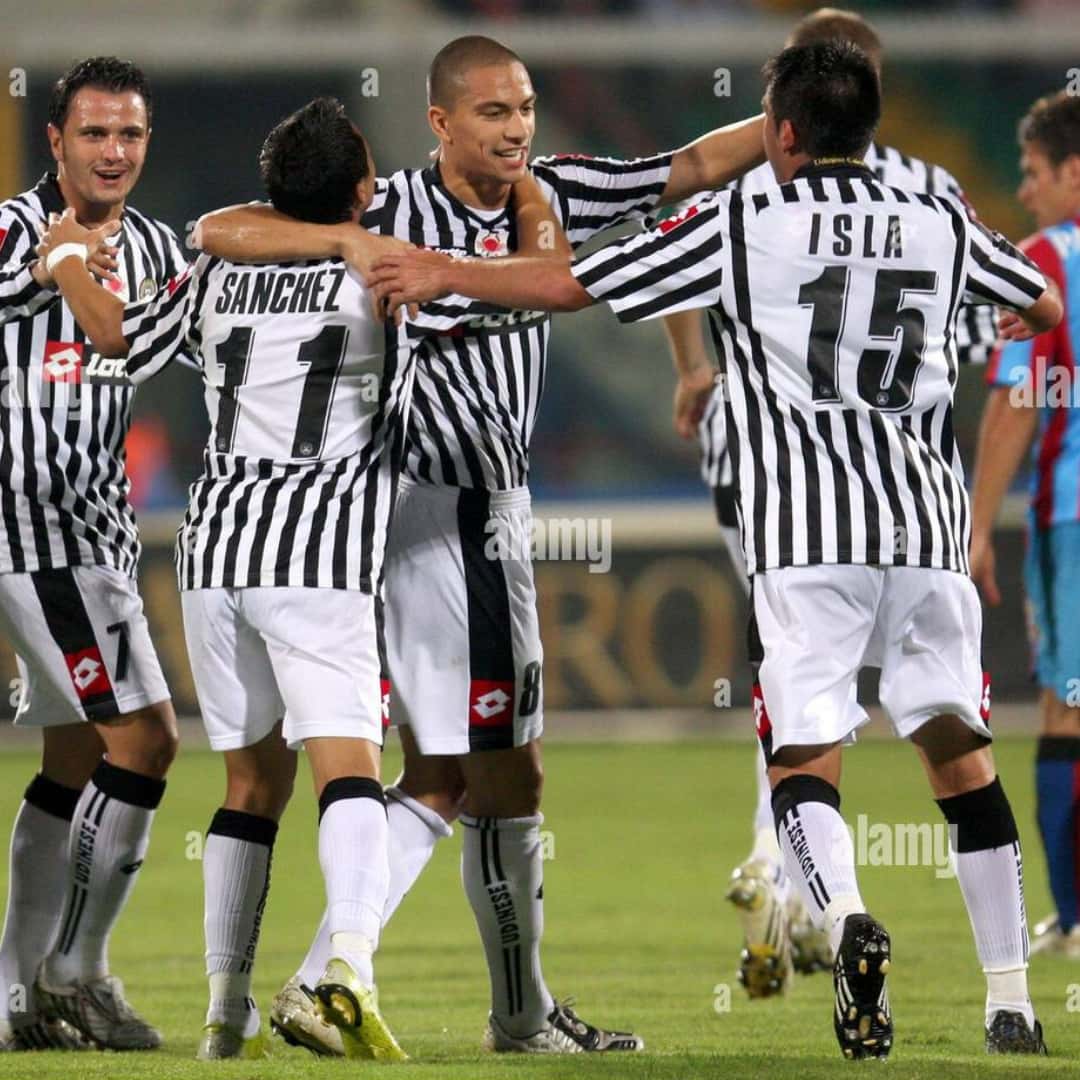Alexis Sánchez – Udinese Calcio – Serie A 2008/09 – MATCH WORN JERSEY – CUT SLEEEVES – P. ALVAREZ COLLECTION - Imagen 22