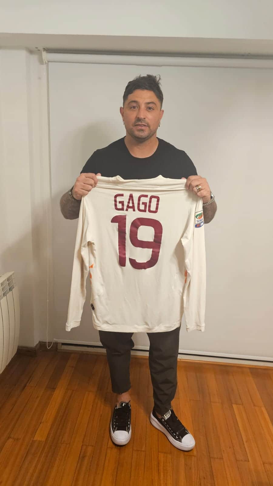 Fernando Gago – AS Roma – Serie A 2011/12 – MATCH WORN JERSEY – P. ALVAREZ COLLECTION - Imagen 7