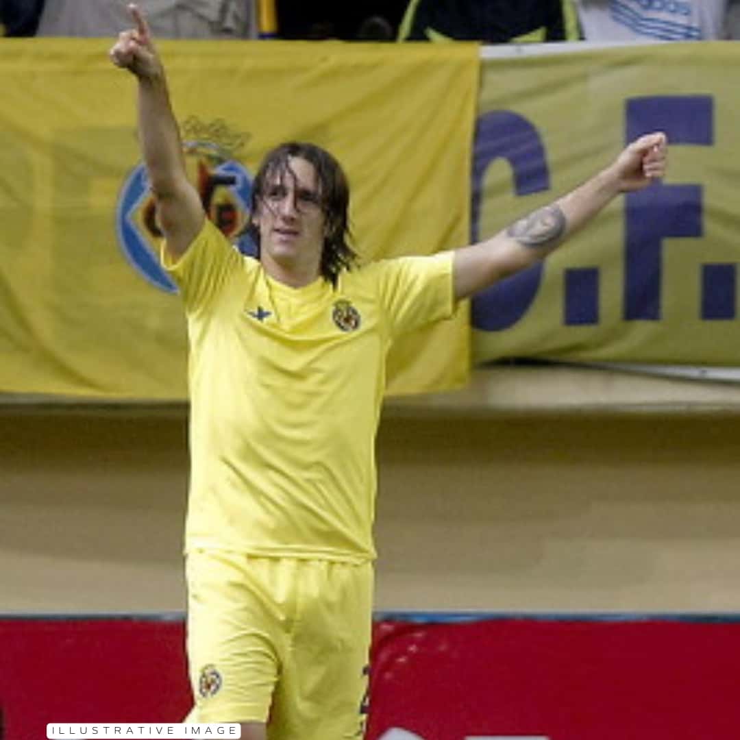 Gonzalo Rodriguez – Villarreal CF – LFP 2011/12 – MATCH WORN JERSEY – P. ALVAREZ COLLECTION - Imagen 15