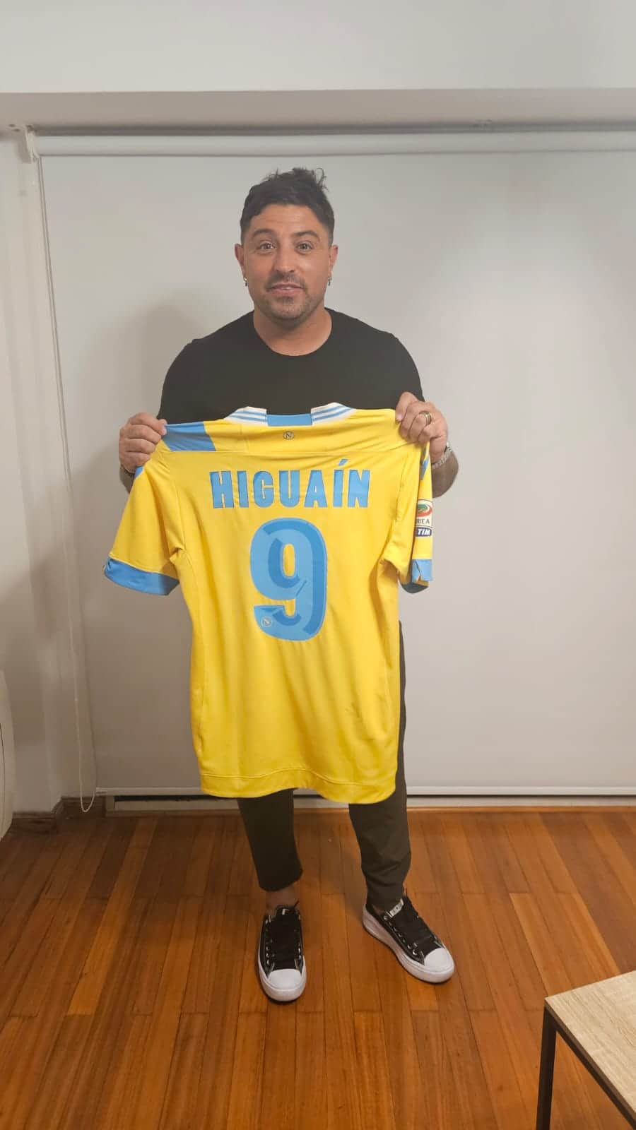 Gonzalo Higuaín – SSC Napoli – Serie A 2013/14 – MATCH WORN JERSEY – P. ALVAREZ COLLECTION - Imagen 7