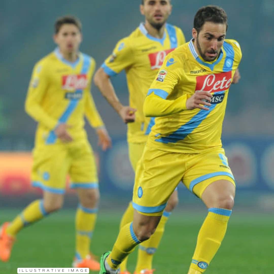 Gonzalo Higuaín – SSC Napoli – Serie A 2013/14 – MATCH WORN JERSEY – P. ALVAREZ COLLECTION - Imagen 23