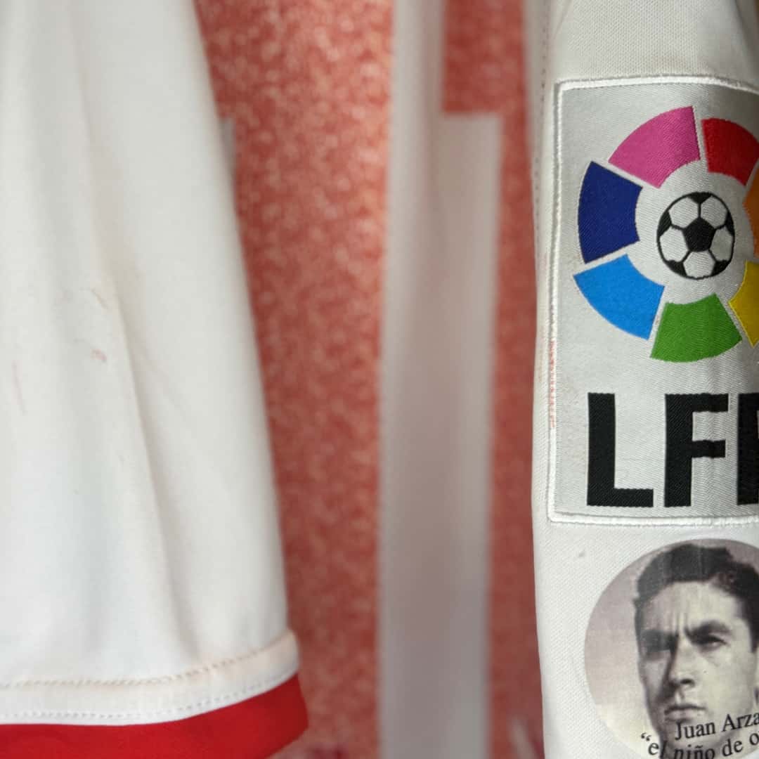 Ivan Rakitic – Sevilla FC – LFP 2011/12 – MATCH WORN JERSEY – P. ÁLVAREZ COLLECTION - Imagen 24
