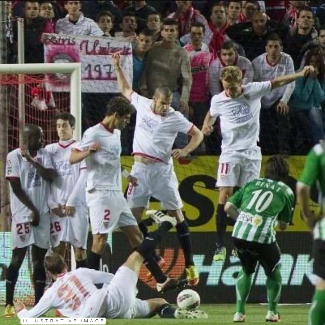 Ivan Rakitic – Sevilla FC – LFP 2011/12 – MATCH WORN JERSEY – P. ÁLVAREZ COLLECTION - Imagen 23